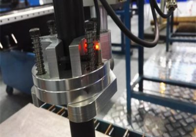 Machine de découpe au plasma CNC en porte-à-faux portable Bossman pour profilé d'aluminium