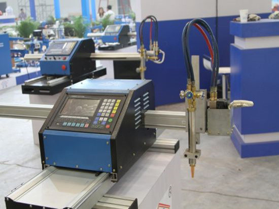 Machine de découpe CNC pour tôles et tuyaux en métal, avec découpe au plasma et chalumeau à oxy-combustible